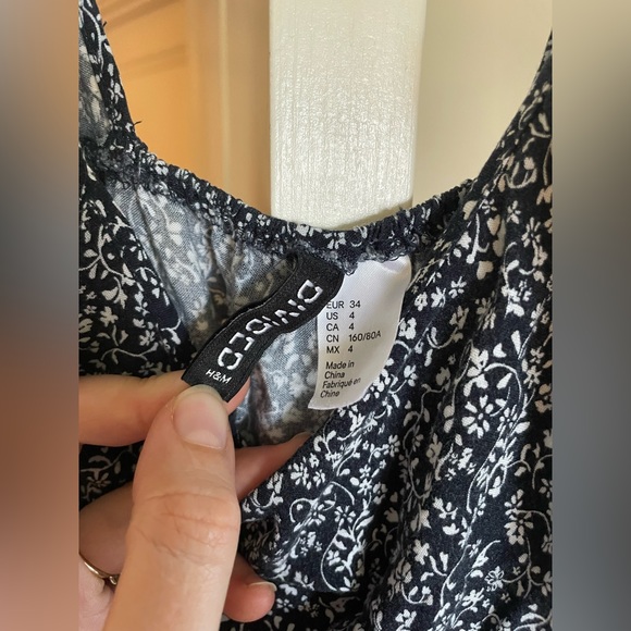 H&M top - Picture 3 of 4